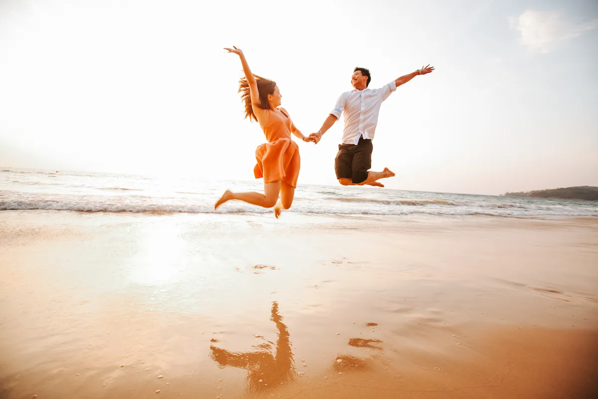 Honeymoon Photography in Phuket of Caron & Kaavin at Bang Tao Beach, Phuket Thailand