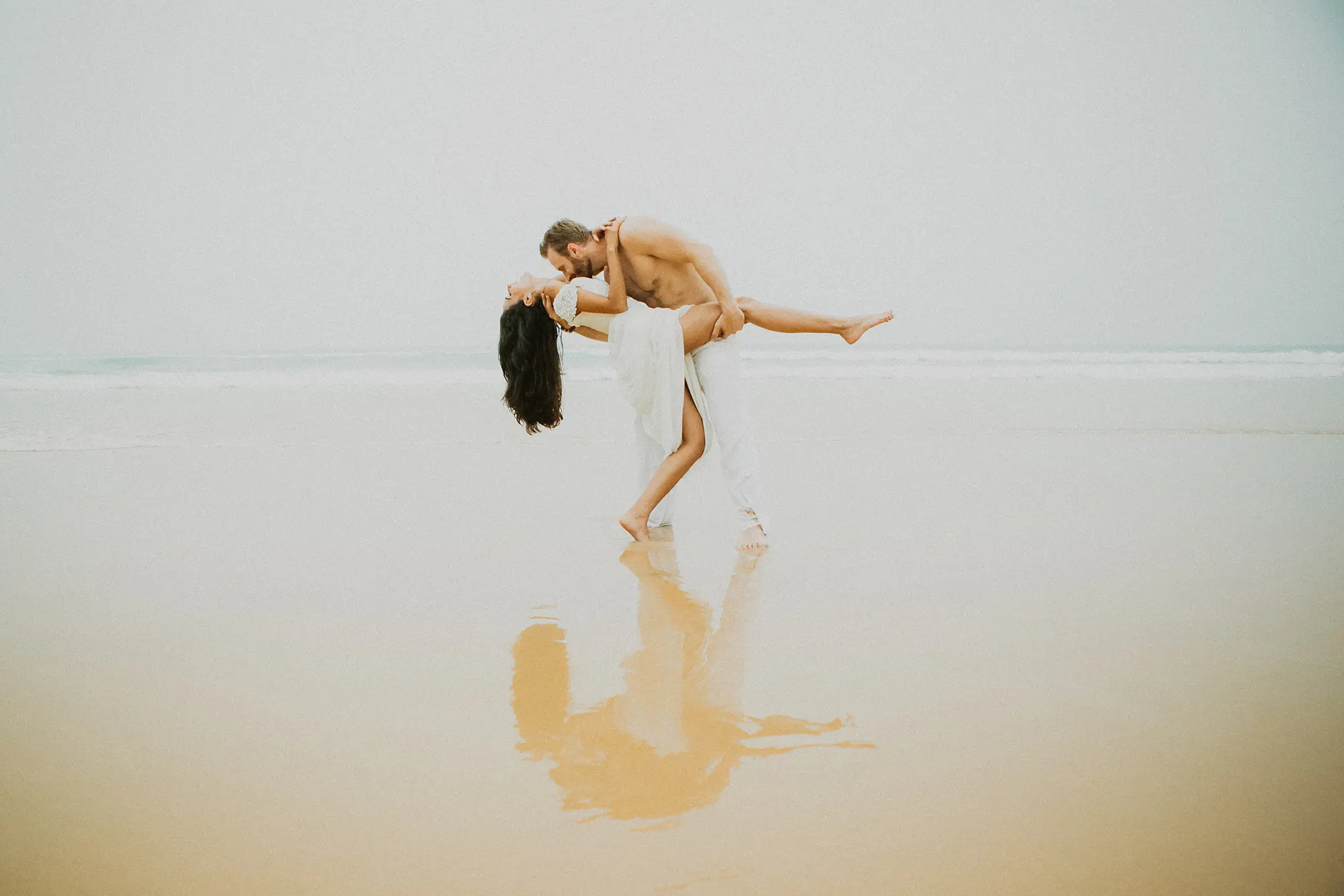 Couple photo in Phuket of Larisse & Dustin at Karon Beach